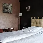 Hostellerie Sainte-Cecile 3* سانت سيسيل