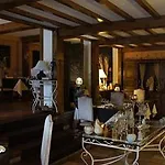 Hostellerie Sainte-Cecile سانت سيسيل
