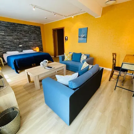 Отель Hostellerie Sainte-Cecile 3*