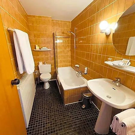 Hostellerie Sainte-Cecile سانت سيسيل