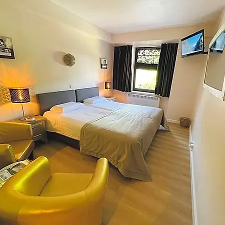 فندق Hostellerie Sainte-Cecile سانت سيسيل