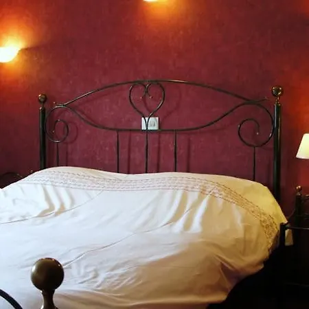 Otel Hostellerie Sainte-Cecile Sainte-Cécile
