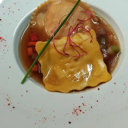 Hostellerie Sainte-Cecile Sainte-Cécile