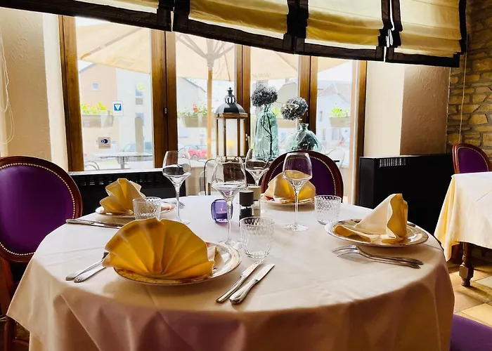 Hostellerie Sainte-Cecile 호텔 3*