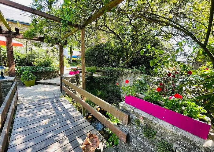 Hostellerie Sainte-Cecile 3*